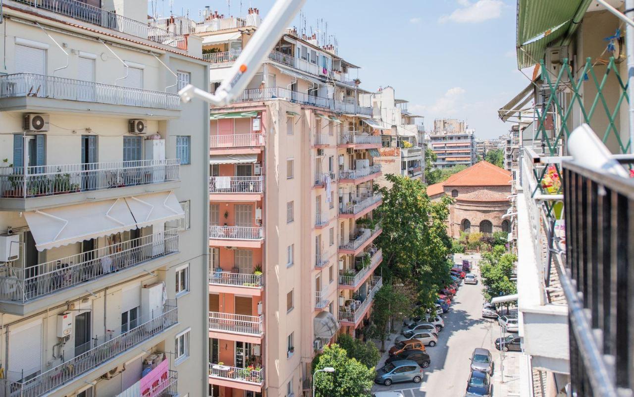 Apricot By Halu! Cozy Apt Next To Agia Sophia Metro Station Thessalonique Extérieur photo