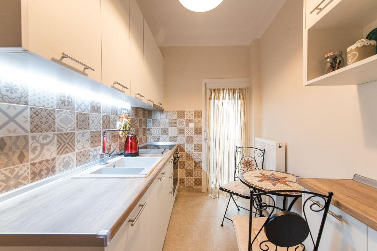 Apricot By Halu! Cozy Apt Next To Agia Sophia Metro Station Thessalonique Extérieur photo