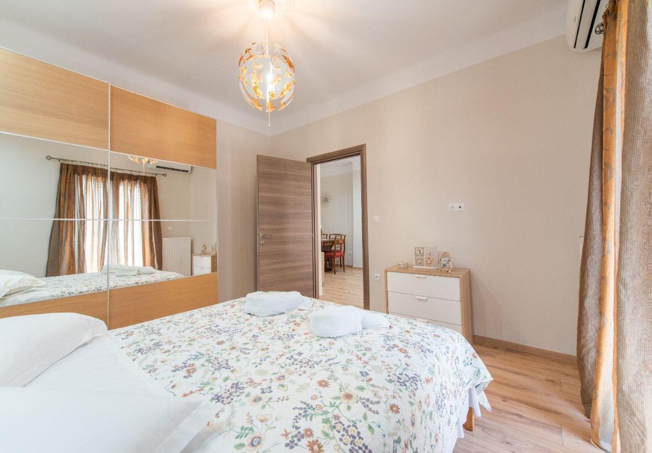 Apricot By Halu! Cozy Apt Next To Agia Sophia Metro Station Thessalonique Extérieur photo
