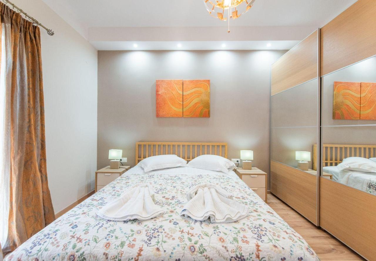 Apricot By Halu! Cozy Apt Next To Agia Sophia Metro Station Thessalonique Extérieur photo